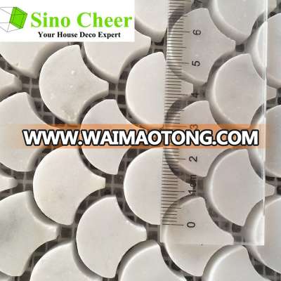 Polished white carrara fish scale fan shaped mosaic tiles for bathroom